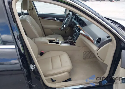 2014 Mercedes-Benz C 250 Sport from USA, damaged, VIN WDDGF4HB6ER314240